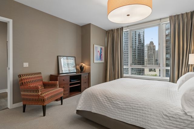 505 N McClurg Court 1705, Chicago, IL 60611