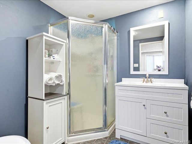 75 Lexington Road, Shirley, NY 11967
