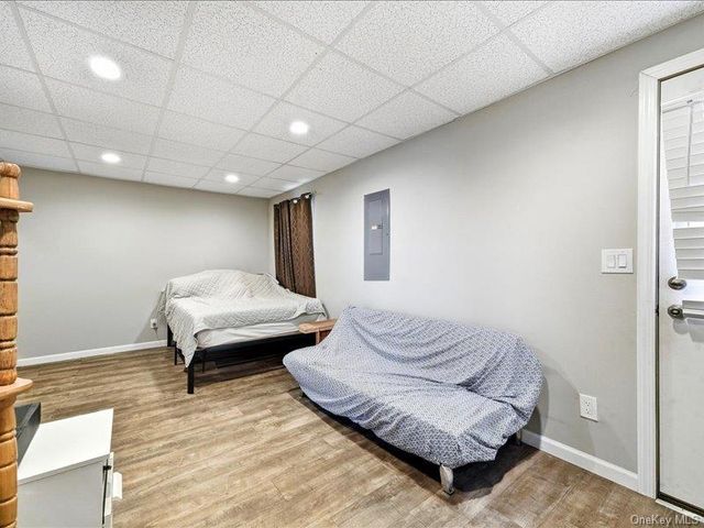 75 Lexington Road, Shirley, NY 11967
