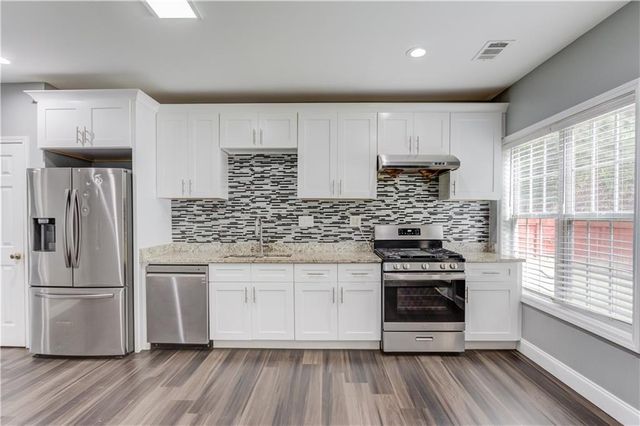 2221 Baker Carter Drive, Loganville, GA 30052