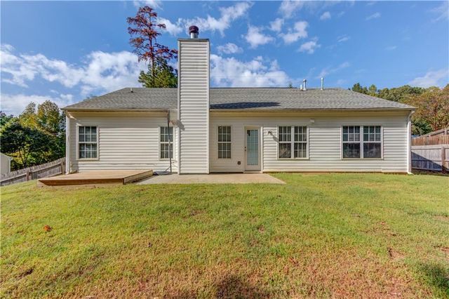 2221 Baker Carter Drive, Loganville, GA 30052