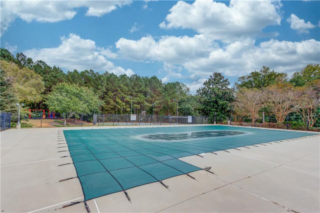 2221 Baker Carter Drive, Loganville, GA 30052