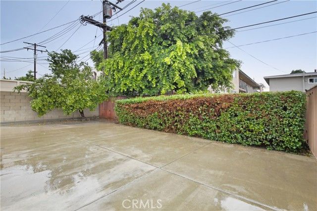 10520 Myrtle Street, Downey, CA 90241