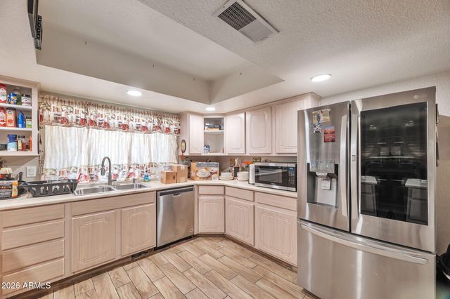 6201 W RIVIERA Drive, Glendale, AZ 85304