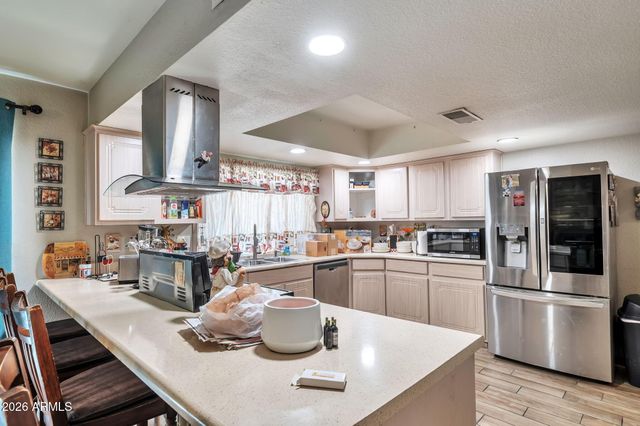 6201 W RIVIERA Drive, Glendale, AZ 85304