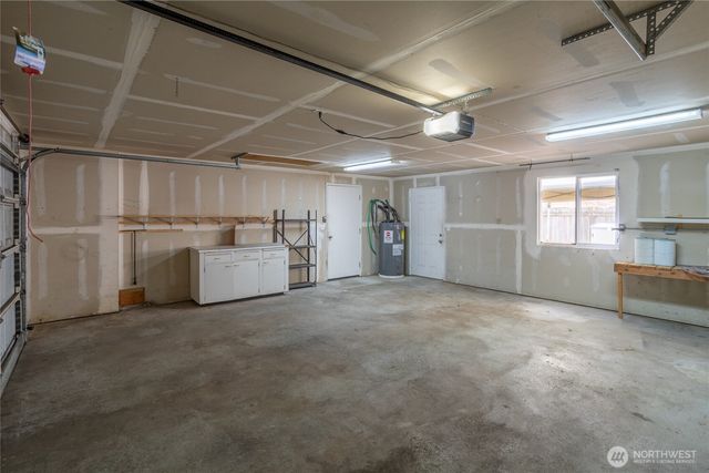 112 Holli Lane, Centralia, WA 98531