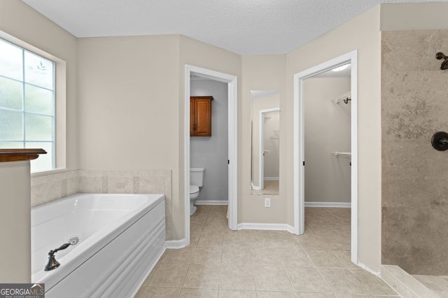 302 Jubilee Circle, Bonaire, GA 31005