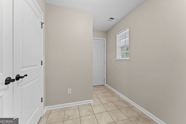302 Jubilee Circle, Bonaire, GA 31005