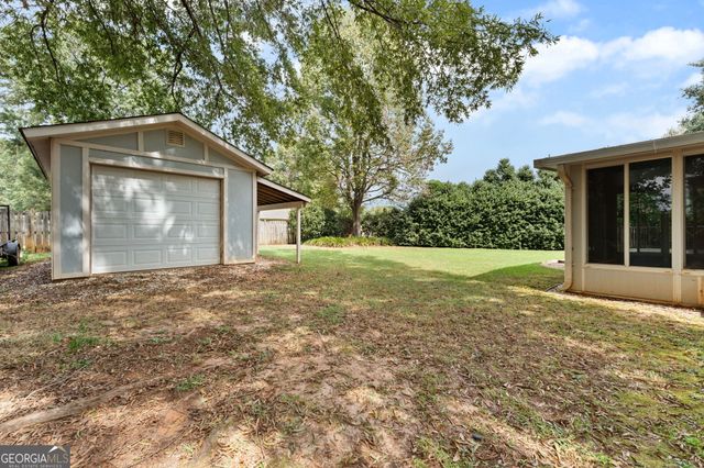 302 Jubilee Circle, Bonaire, GA 31005