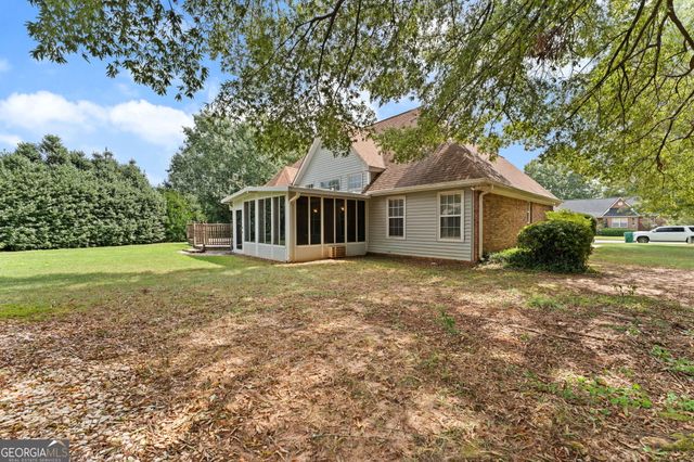 302 Jubilee Circle, Bonaire, GA 31005