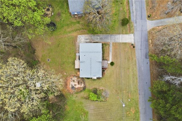 68 Hidden Branches Drive, Carrollton, GA 30116