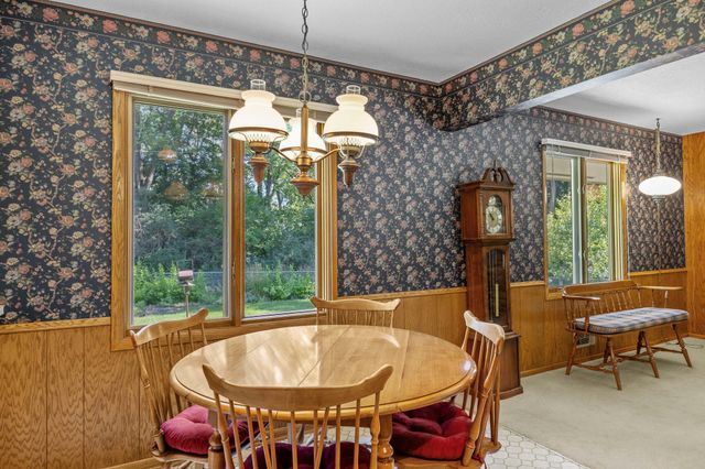 8009 37th Avenue N, New Hope, MN 55427