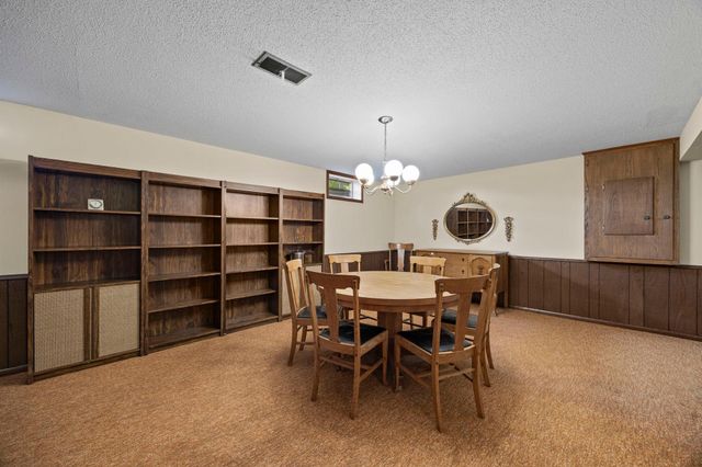 8009 37th Avenue N, New Hope, MN 55427