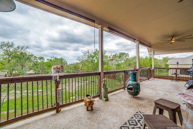 528 Lilly Blf, Castroville, TX 78009