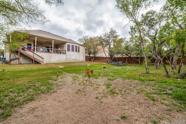 528 Lilly Blf, Castroville, TX 78009
