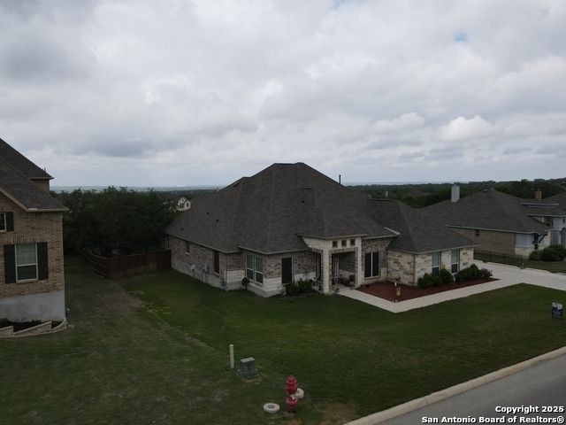 528 Lilly Blf, Castroville, TX 78009