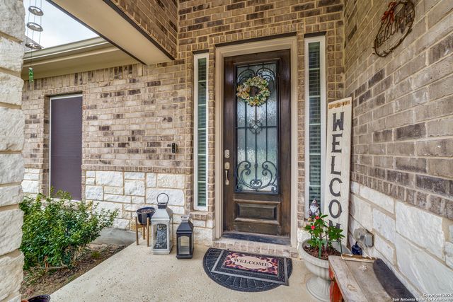 528 Lilly Blf, Castroville, TX 78009