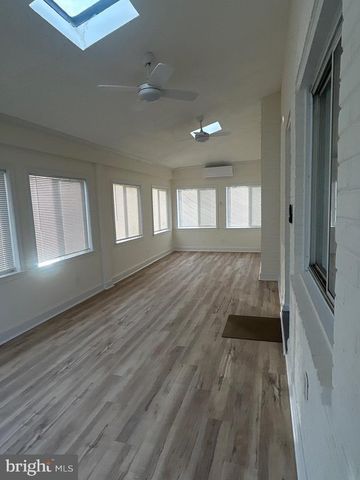 5718 BLACK HAWK DR, Oxon Hill, MD 20745