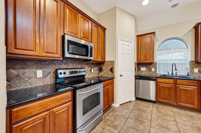 24222 Lake Path Circle, Katy, TX 77493