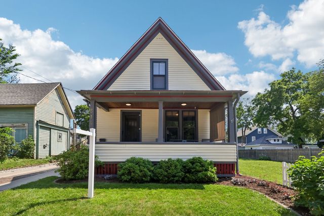 514 W Park Avenue, Aurora, IL 60506