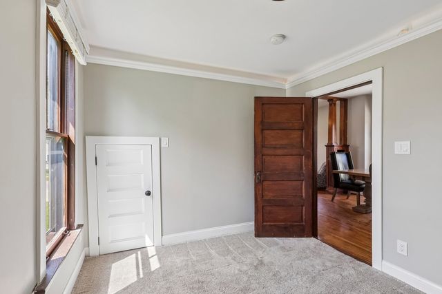 514 W Park Avenue, Aurora, IL 60506