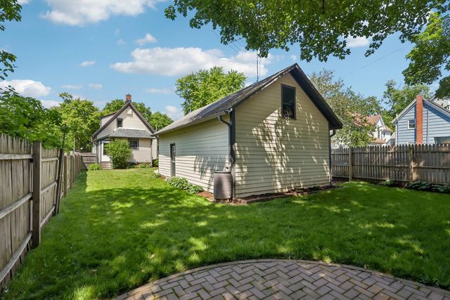 514 W Park Avenue, Aurora, IL 60506