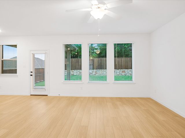 2116 Sunnymede Drive, Forney, TX 75126