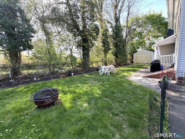 16 John Street B, Branford, CT 06405