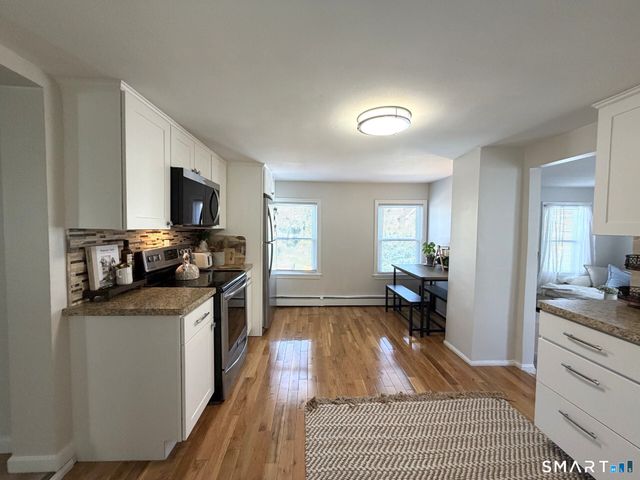 16 John Street B, Branford, CT 06405