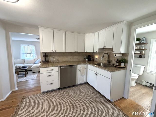 16 John Street B, Branford, CT 06405