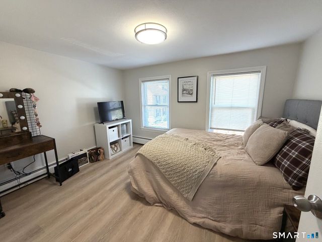 16 John Street B, Branford, CT 06405