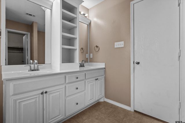 440 Maggie Cir, Flint, TX 75762