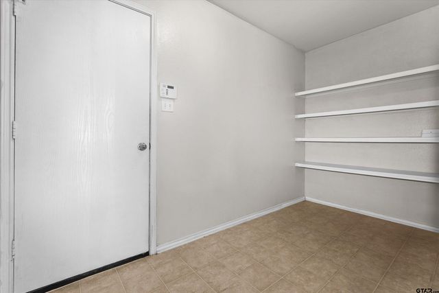 440 Maggie Cir, Flint, TX 75762