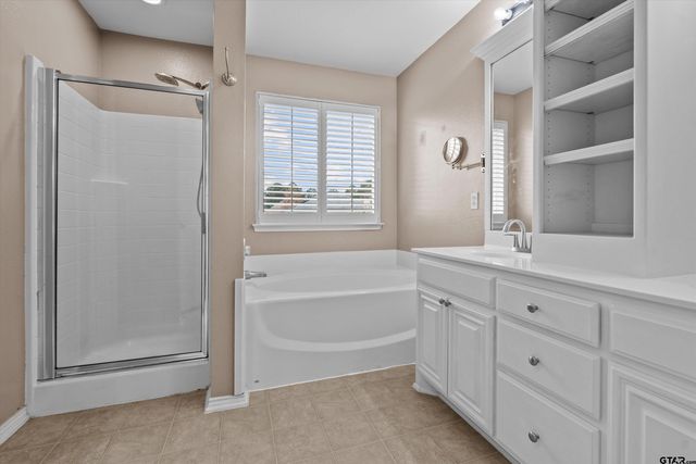 440 Maggie Cir, Flint, TX 75762