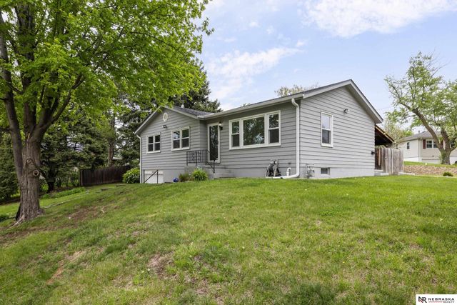 3525 S 91st Street, Omaha, NE 68124
