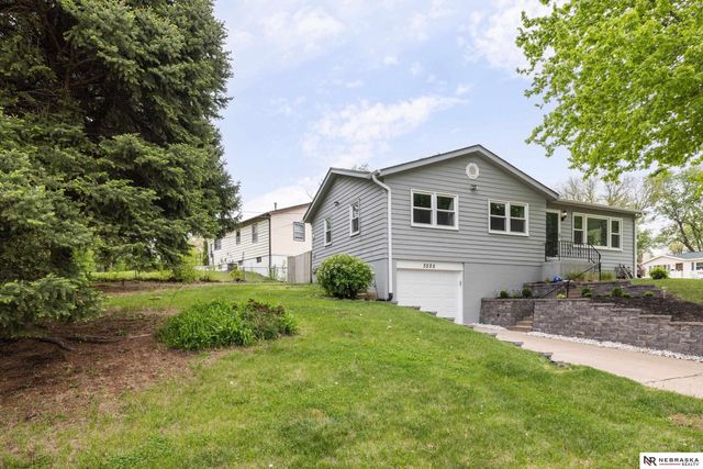 3525 S 91st Street, Omaha, NE 68124