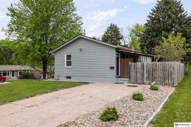 3525 S 91st Street, Omaha, NE 68124