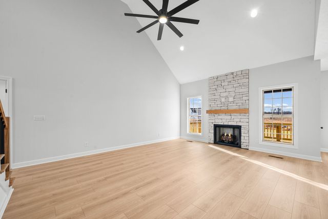 242 Low Plains Lane, Clarksville, TN 37043