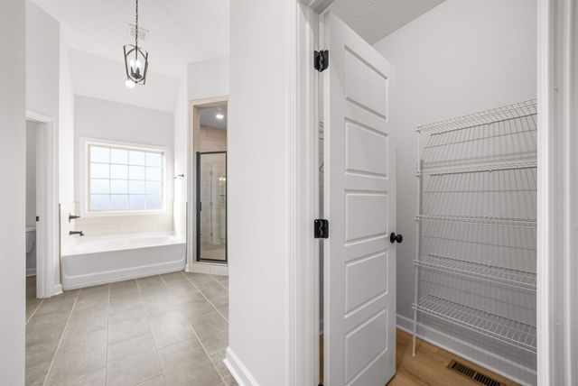 242 Low Plains Lane, Clarksville, TN 37043