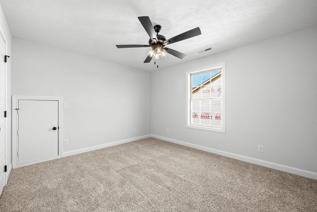 242 Low Plains Lane, Clarksville, TN 37043