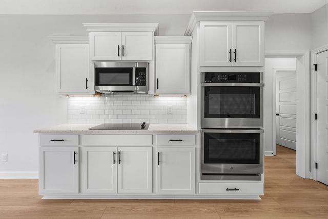 242 Low Plains Lane, Clarksville, TN 37043