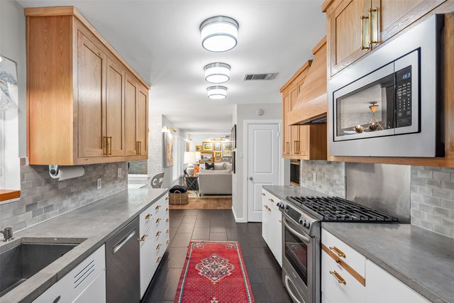 4209 Inwood Road, Fort Worth, TX 76109