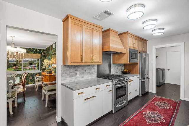 4209 Inwood Road, Fort Worth, TX 76109