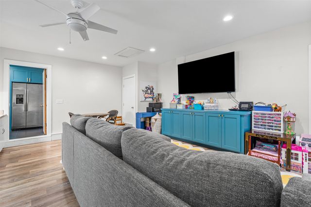 4209 Inwood Road, Fort Worth, TX 76109