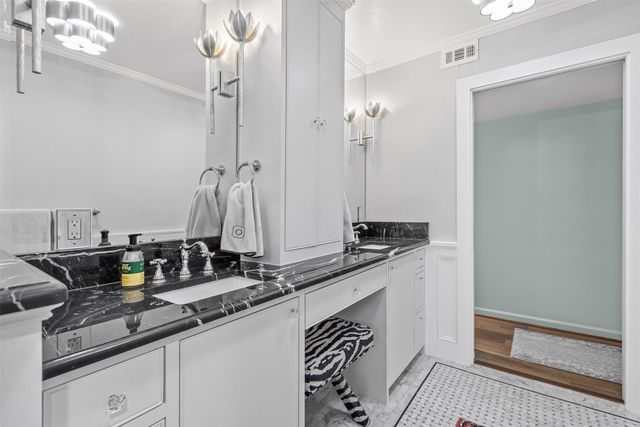 4209 Inwood Road, Fort Worth, TX 76109