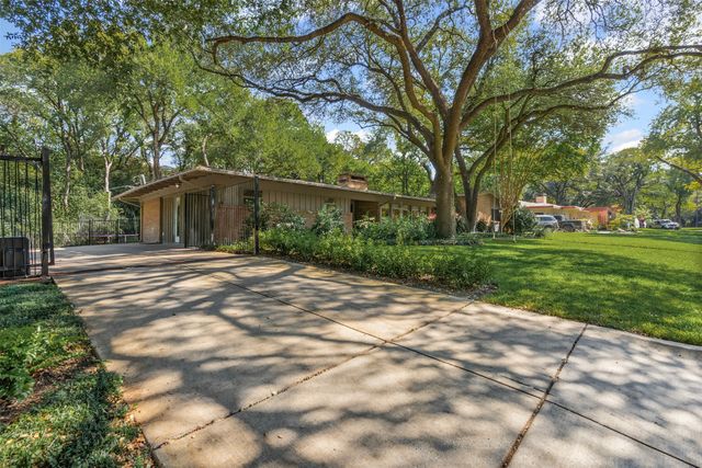 4209 Inwood Road, Fort Worth, TX 76109