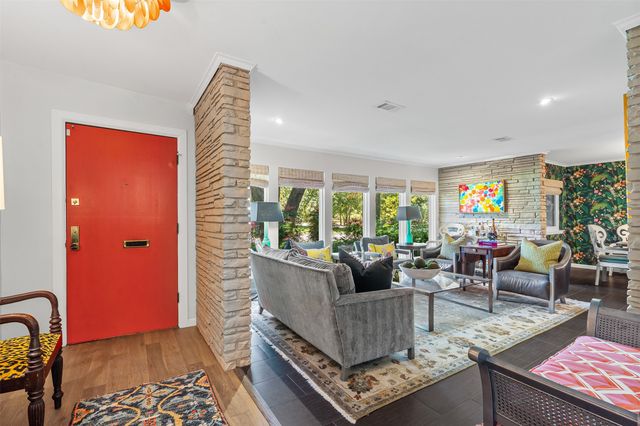 4209 Inwood Road, Fort Worth, TX 76109