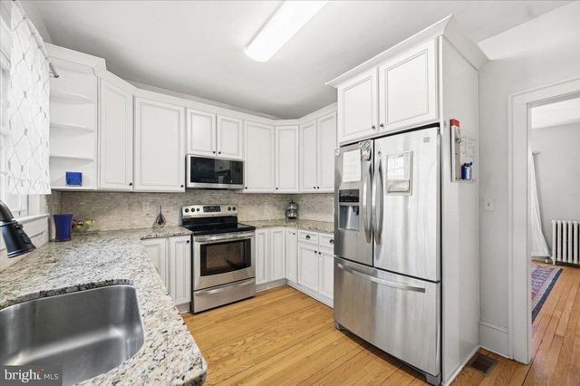 418 S MILDRED ST, Charles Town, WV 25414