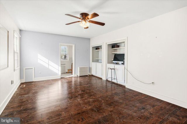 418 S MILDRED ST, Charles Town, WV 25414