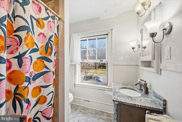 418 S MILDRED ST, Charles Town, WV 25414